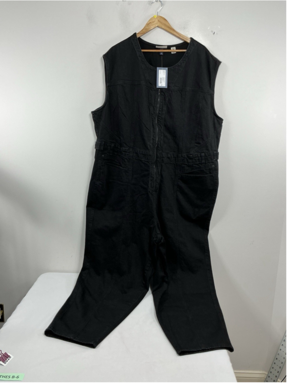 Womans NWT Universal Thread Tailored Denim Zip Front Jumpsuit 24 Black